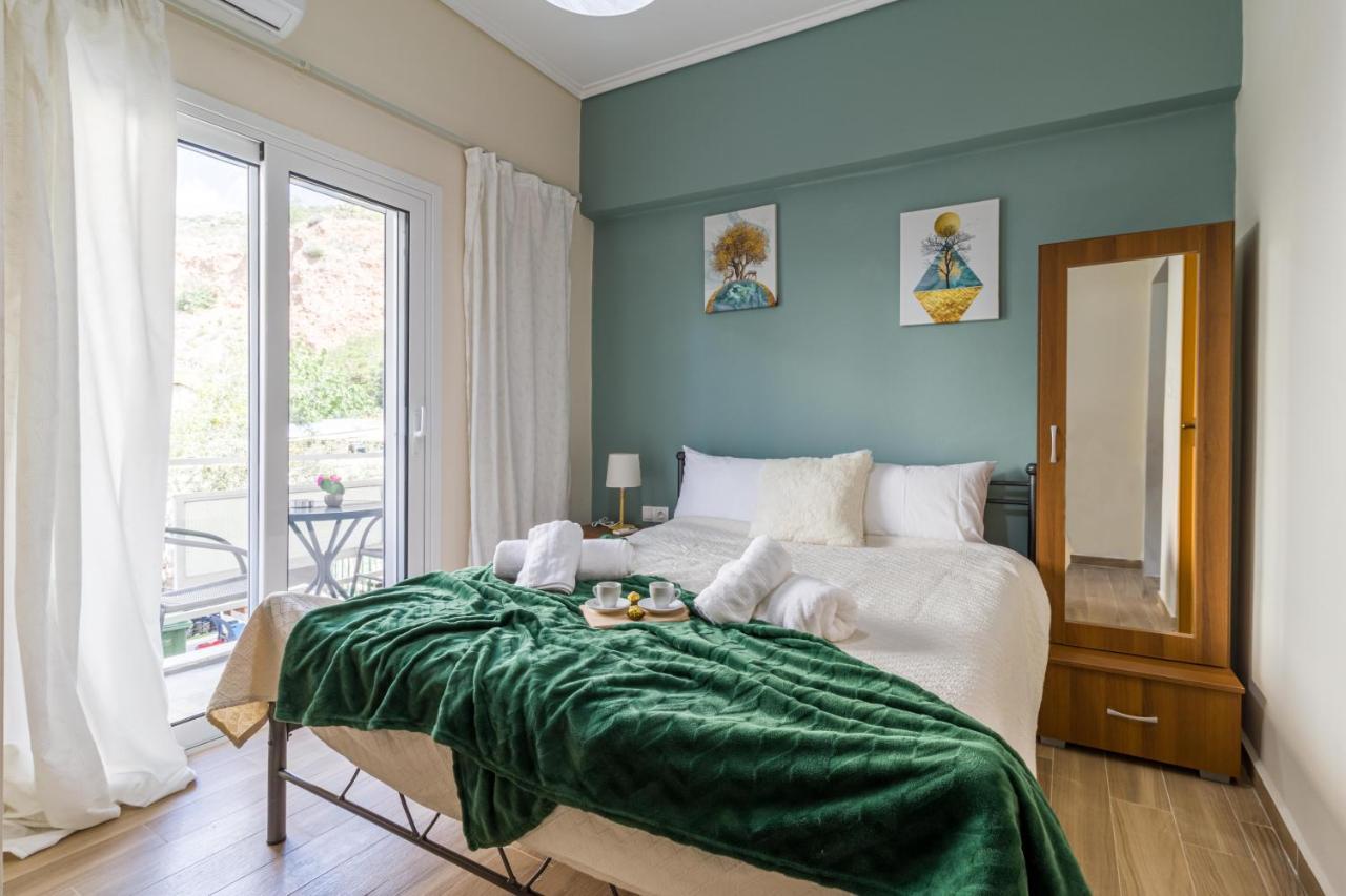 Ferienwohnung Couples Retreat, Fully Equipped Studio/ Loutraki Beach Exterior foto