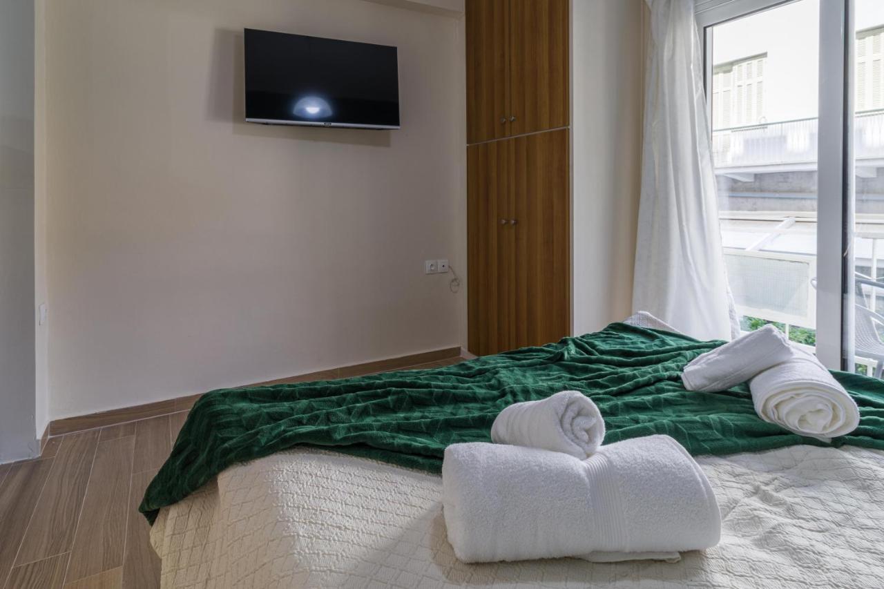 Ferienwohnung Couples Retreat, Fully Equipped Studio/ Loutraki Beach Exterior foto